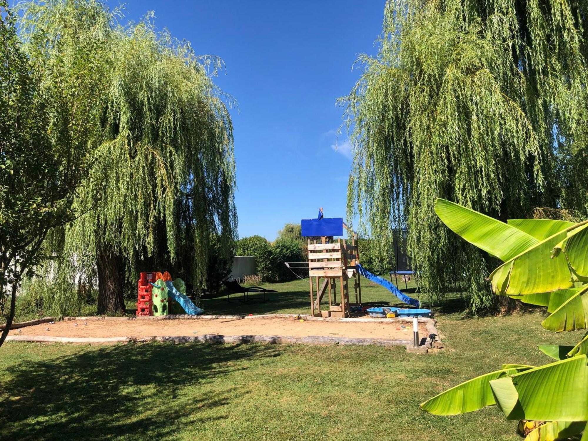 Parc De La Charmille Bed & Breakfast Saint-Etienne-sur-Reyssouze Luaran gambar